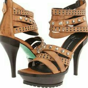 Donald pliner Lisa platform hot leather pumps 8